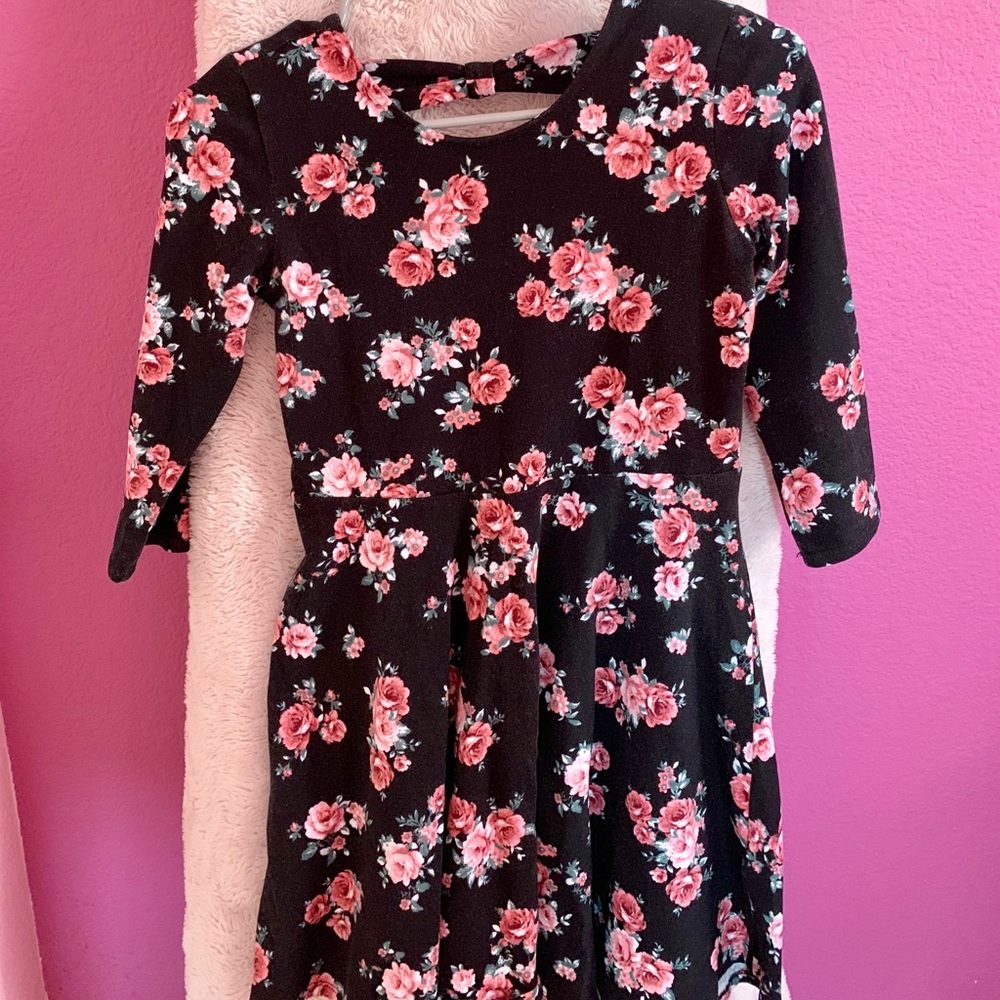 Girls’ Vintage Rose Dress